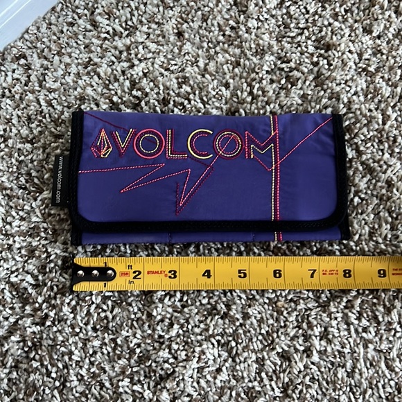 Vintage Volcom Line Dance Wallet purple new with tag - Picture 6 of 7